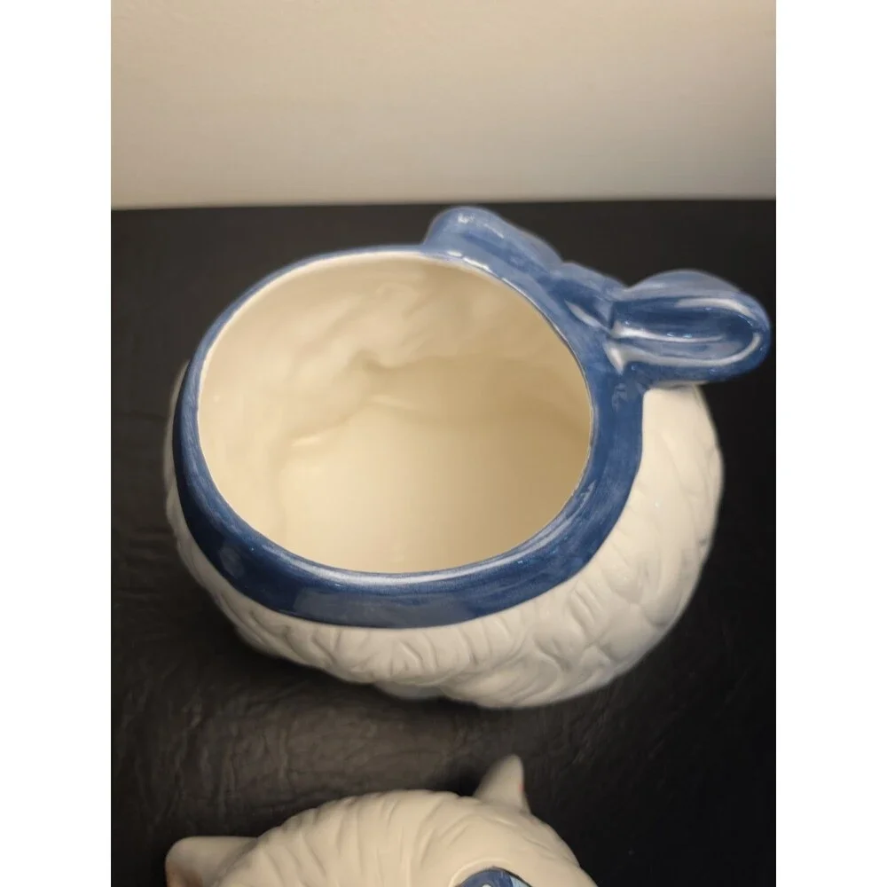 VTG White Persian Cat Cookie Jar Ceramic Wencome Blue Eyes Ribbon Cottagecore